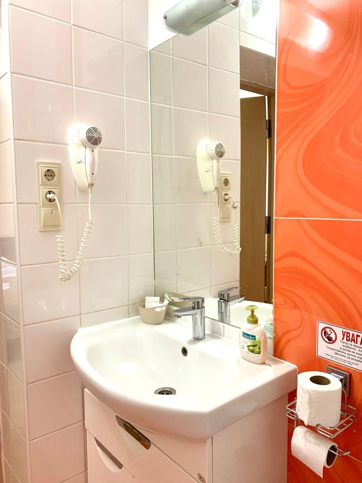 Terasa Hotel Stanishovka Buitenkant foto