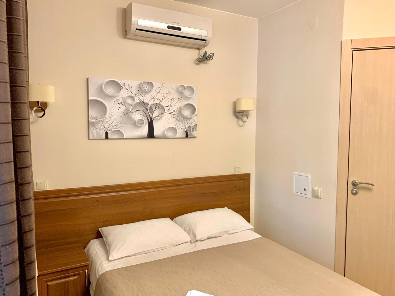 Terasa Hotel Stanishovka Buitenkant foto